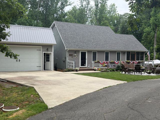255 Tall Timber Drive, Jamestown, KY 42629