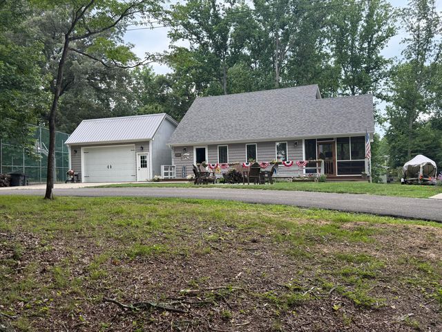 255 Tall Timber Drive, Jamestown, KY 42629