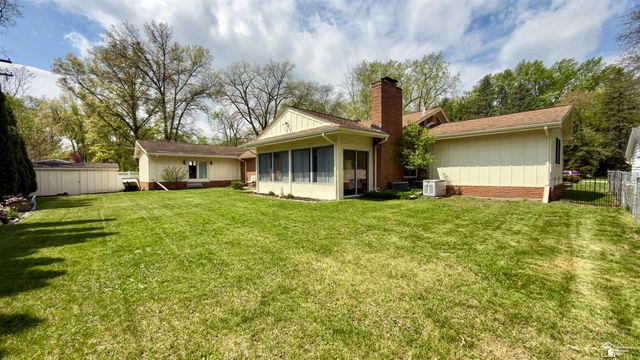 1566 Riverview Avenue, Monroe, MI 48162