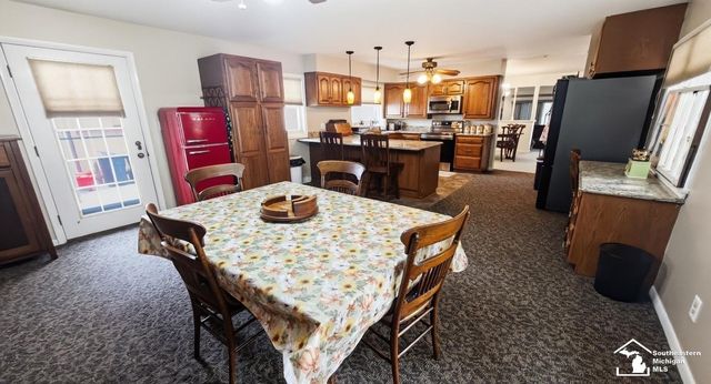 1566 Riverview Avenue, Monroe, MI 48162