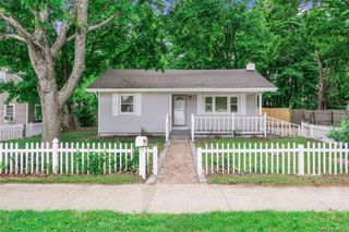 266 Station Road, Bellport, NY 11713