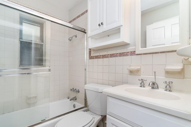 910 Reverchon Drive, Dallas, TX 75211
