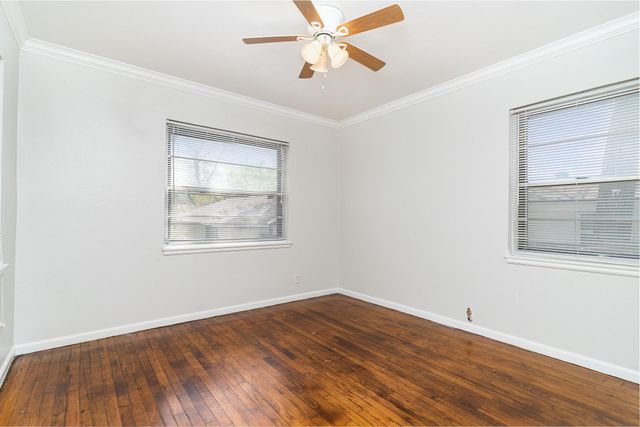 910 Reverchon Drive, Dallas, TX 75211