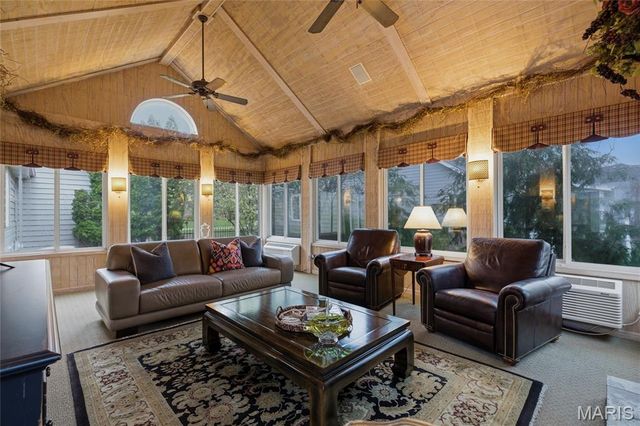 15838 Barons Way Drive, Chesterfield, MO 63017