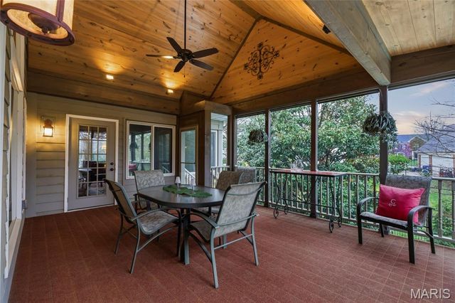 15838 Barons Way Drive, Chesterfield, MO 63017