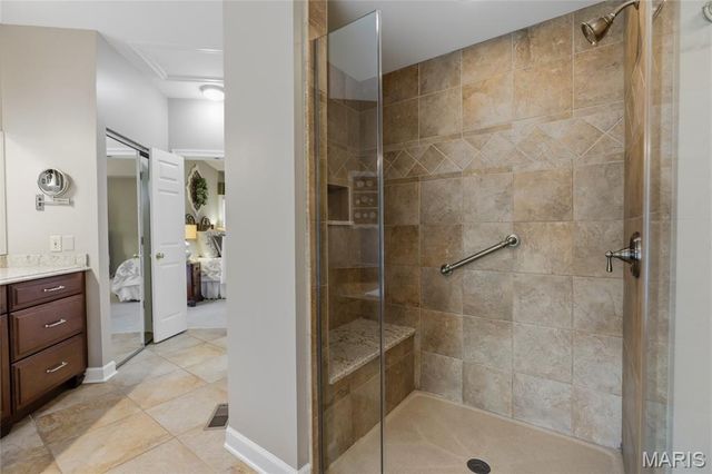 15838 Barons Way Drive, Chesterfield, MO 63017