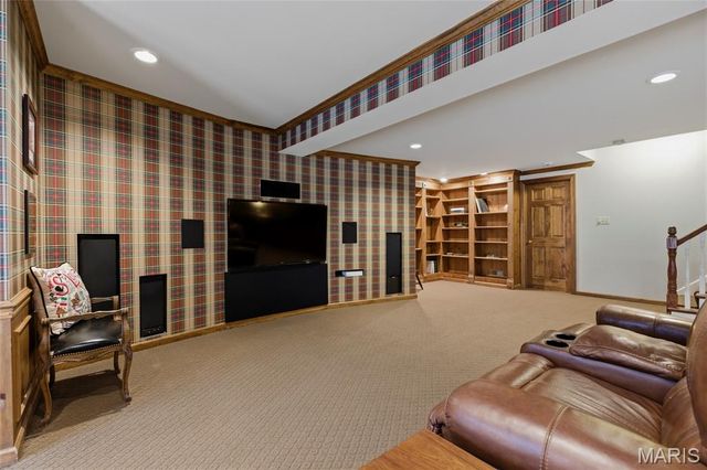 15838 Barons Way Drive, Chesterfield, MO 63017
