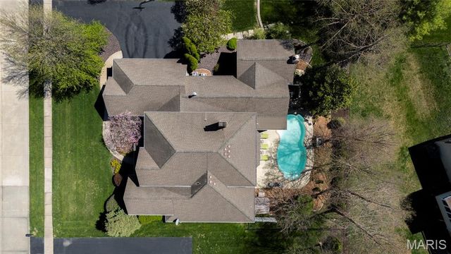 15838 Barons Way Drive, Chesterfield, MO 63017