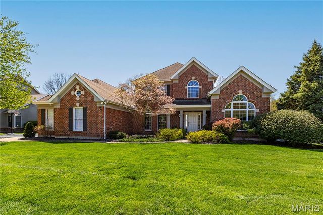 15838 Barons Way Drive, Chesterfield, MO 63017