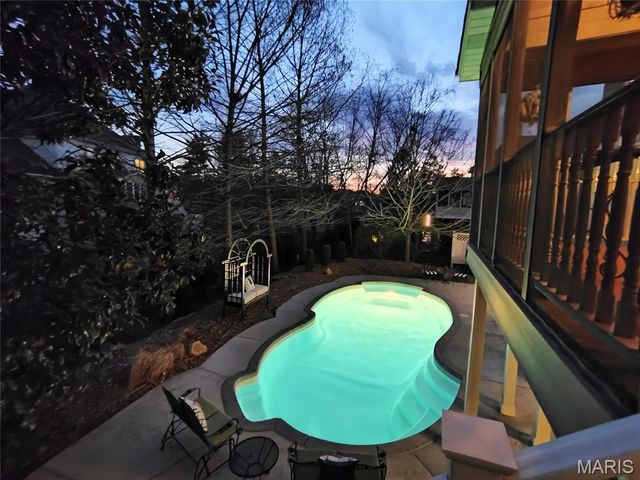 15838 Barons Way Drive, Chesterfield, MO 63017