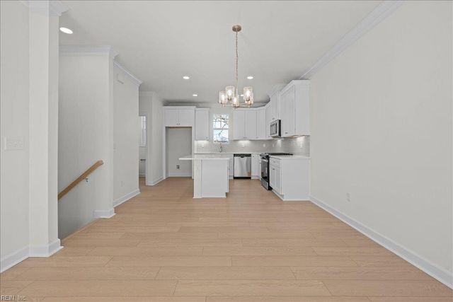 639 22nd ST D, Virginia Beach, VA 23451