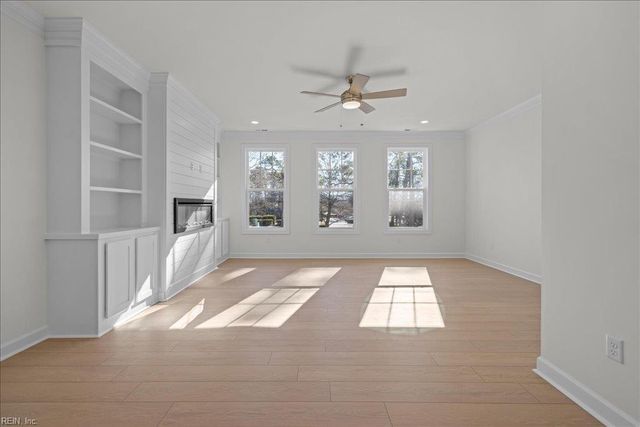 639 22nd ST D, Virginia Beach, VA 23451