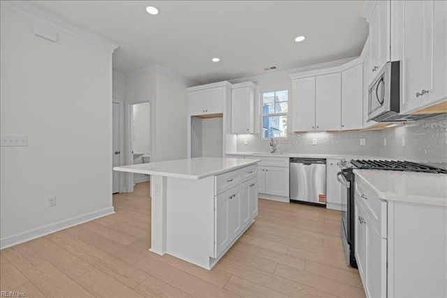 639 22nd ST D, Virginia Beach, VA 23451