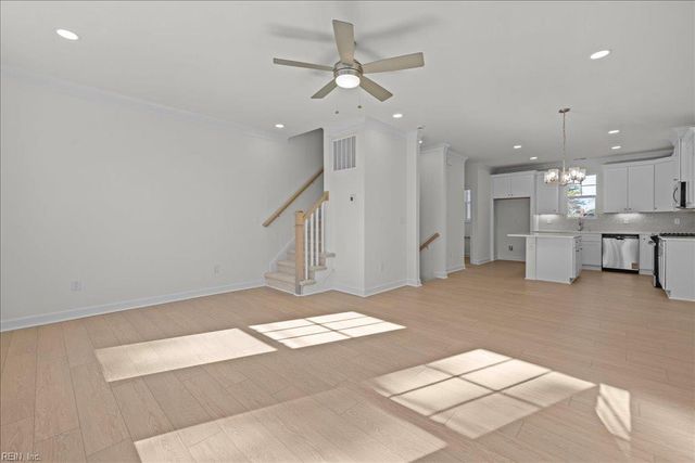 639 22nd ST D, Virginia Beach, VA 23451