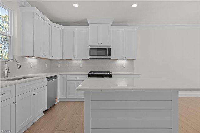 639 22nd ST D, Virginia Beach, VA 23451