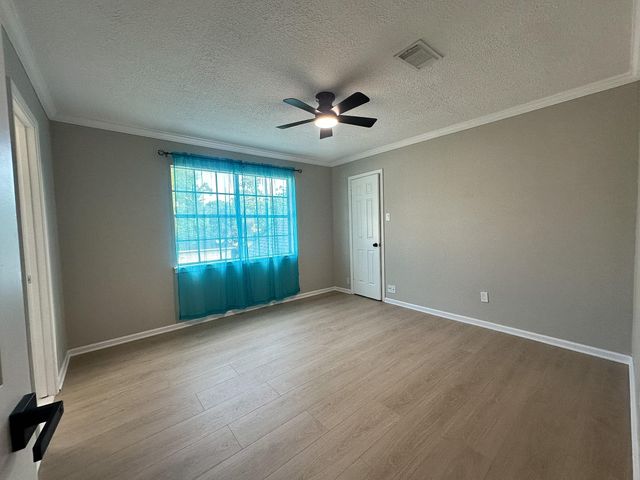 15110 Walters Rd Road, Houston, TX 77068