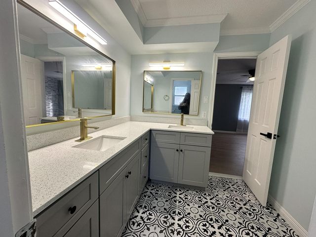15110 Walters Rd Road, Houston, TX 77068