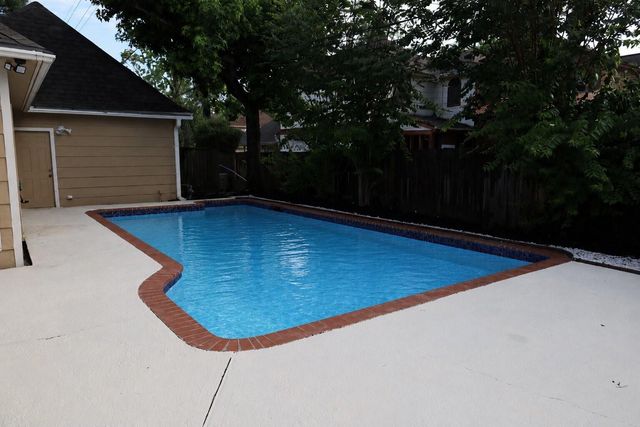 15110 Walters Rd Road, Houston, TX 77068