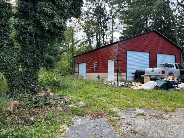 7795 State Route 303, Windham, OH 44288