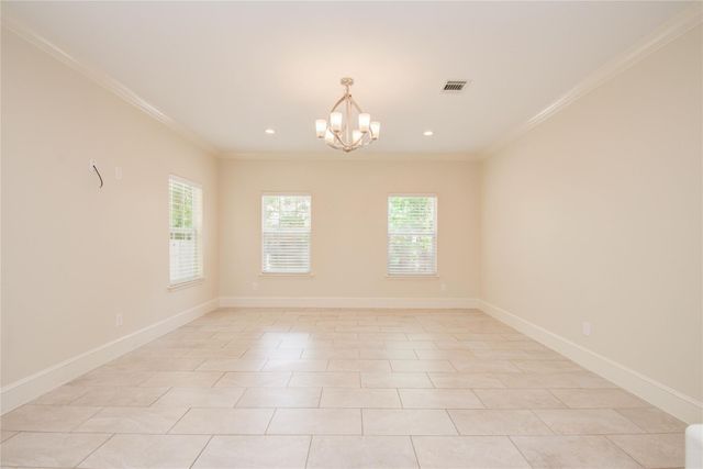 10572 Twin Oak Drive, Conroe, TX 77385