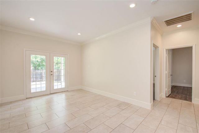 10572 Twin Oak Drive, Conroe, TX 77385