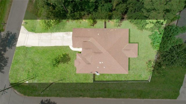 10572 Twin Oak Drive, Conroe, TX 77385