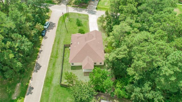 10572 Twin Oak Drive, Conroe, TX 77385