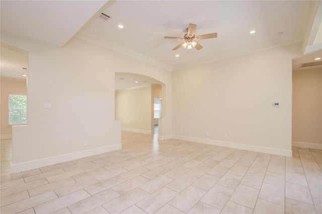 10572 Twin Oak Drive, Conroe, TX 77385