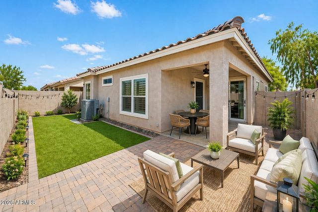 6440 W SOPHIE Lane, Laveen, AZ 85339