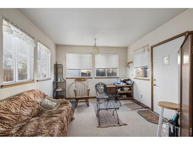 2434 Maplewood Cir W, Longmont, CO 80503