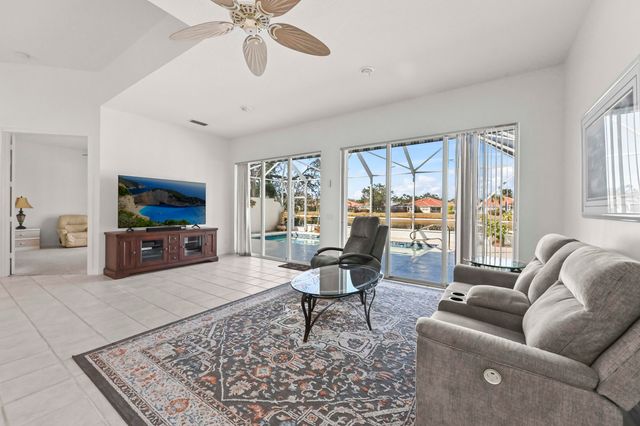 2699 Muskegon Way, West Palm Beach, FL 33411