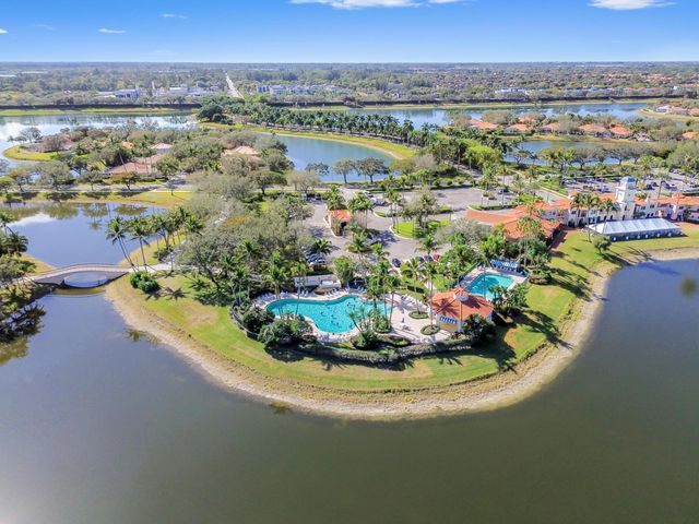 2699 Muskegon Way, West Palm Beach, FL 33411