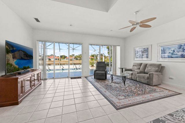 2699 Muskegon Way, West Palm Beach, FL 33411