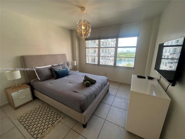 5161 Collins Avenue 1211, Miami Beach, FL 33140