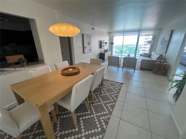 5161 Collins Avenue 1211, Miami Beach, FL 33140