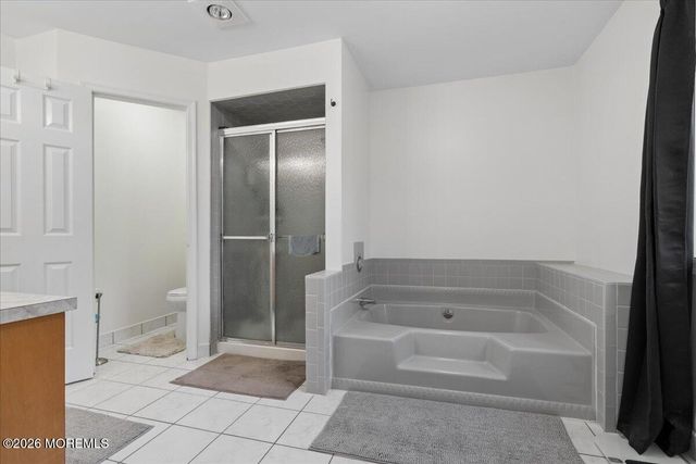 193 Pear Drive, Marlboro, NJ 07746