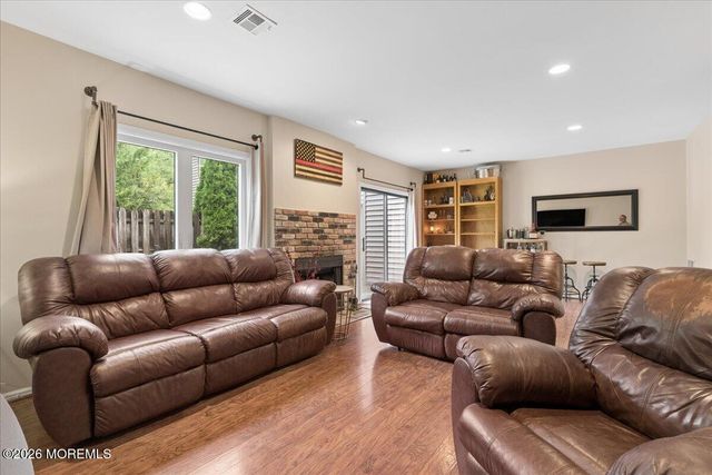 193 Pear Drive, Marlboro, NJ 07746
