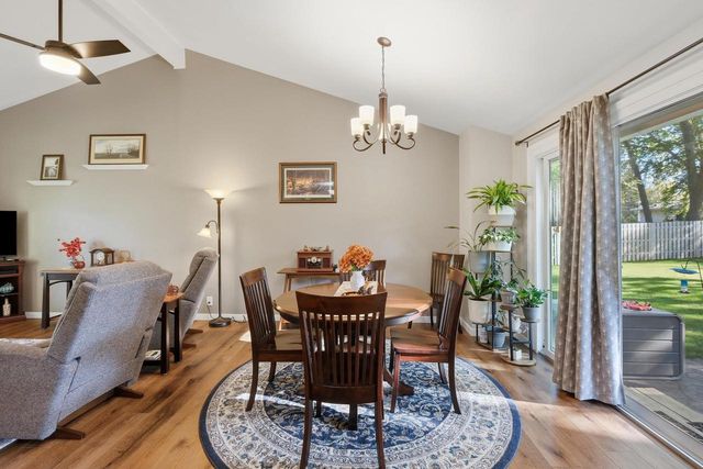 2307 White Oak Trail, Oregon, WI 53575
