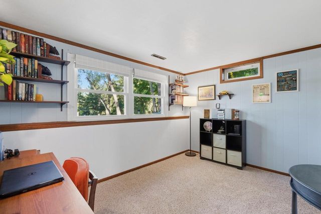 2307 White Oak Trail, Oregon, WI 53575