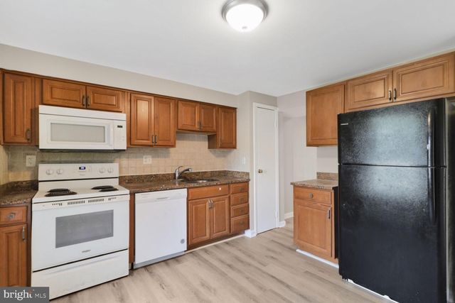 8507 CASTLEMILL CIR, Nottingham, MD 21236