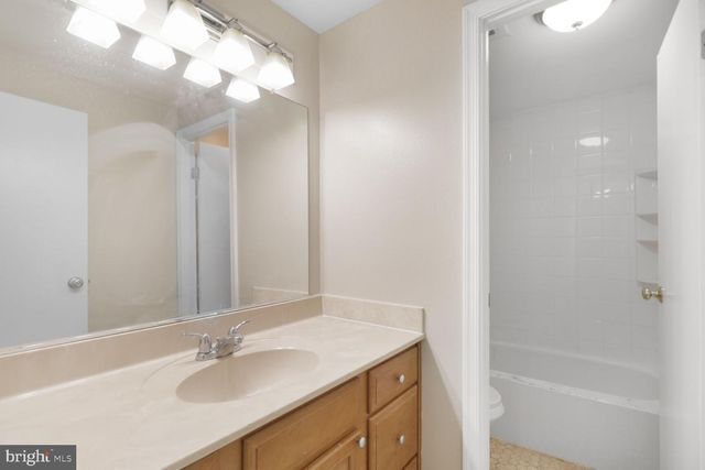 8507 CASTLEMILL CIR, Nottingham, MD 21236