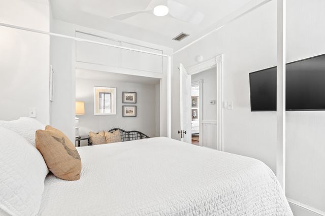 8 Sevilla St, St Augustine, FL 32084