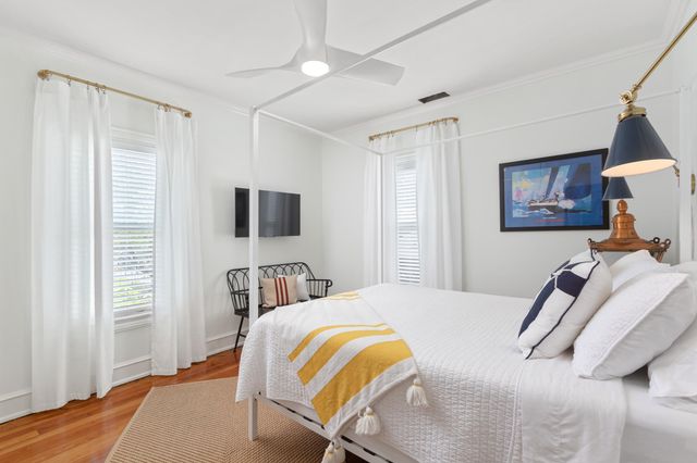 8 Sevilla St, St Augustine, FL 32084