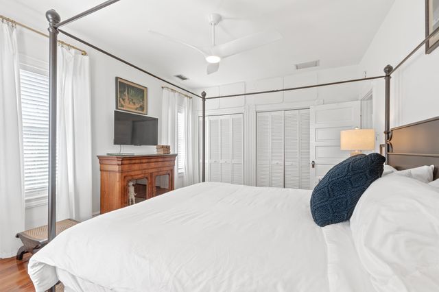 8 Sevilla St, St Augustine, FL 32084