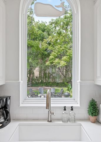 8 Sevilla St, St Augustine, FL 32084