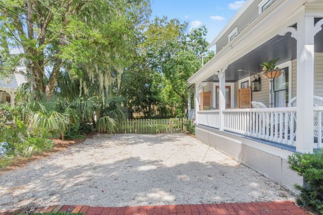 8 Sevilla St, St Augustine, FL 32084