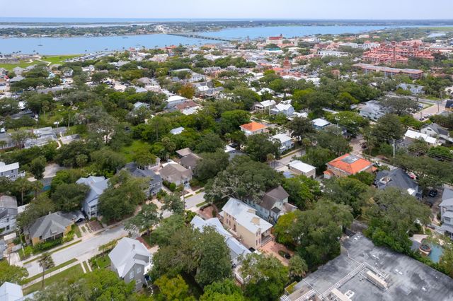 8 Sevilla St, St Augustine, FL 32084