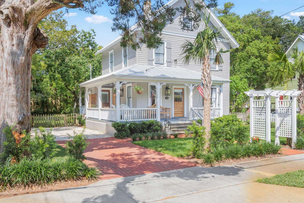 8 Sevilla St, St Augustine, FL 32084