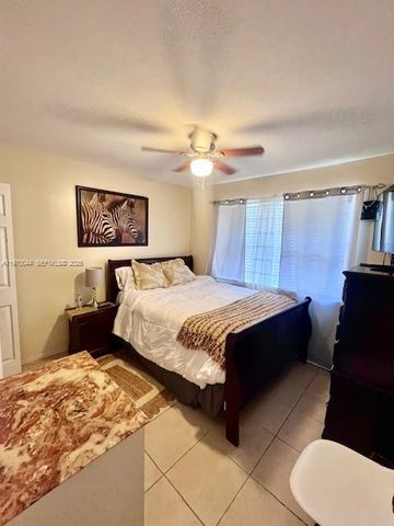10076 NW 6th Street 201, Pembroke Pines, FL 33024