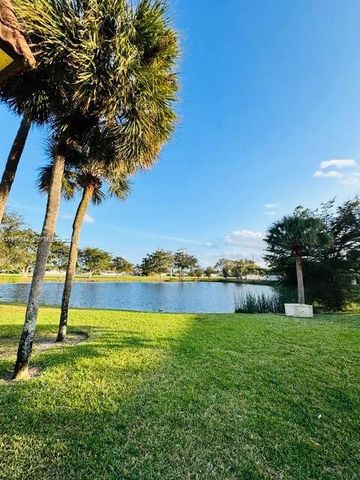 10076 NW 6th Street 201, Pembroke Pines, FL 33024